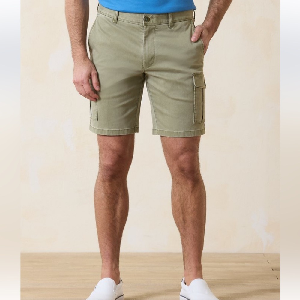 Tommy Bahama Cargo Shorts Men's size 40 100% Silk Khaki Flat Front Casual